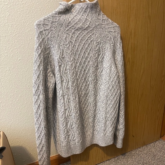 Vince Turtleneck - Picture 2 of 3